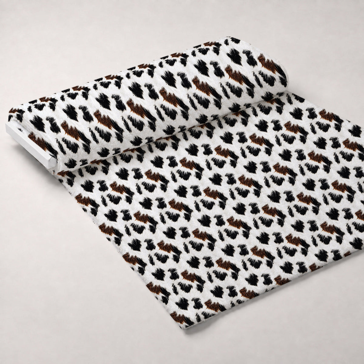 Calico Patches Pattern 14 Fleece Fabric — fleece fabric unrolled bolt preview (mv-fleece-v1:bolt)